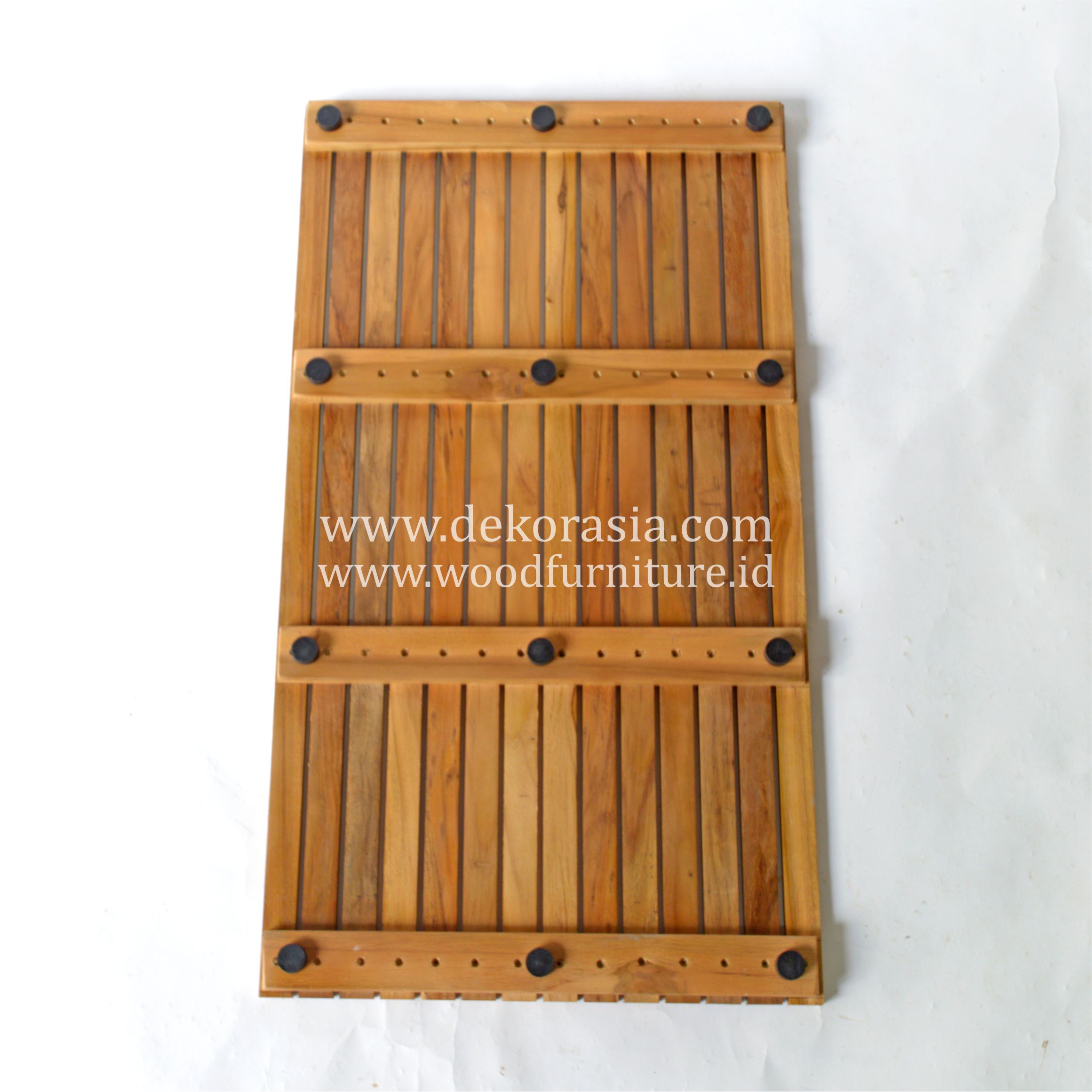 Teak Shower and Bath String Mat for Indoor / Outdoor Use, Pool, Hot Tub Flooring Decor and Protector